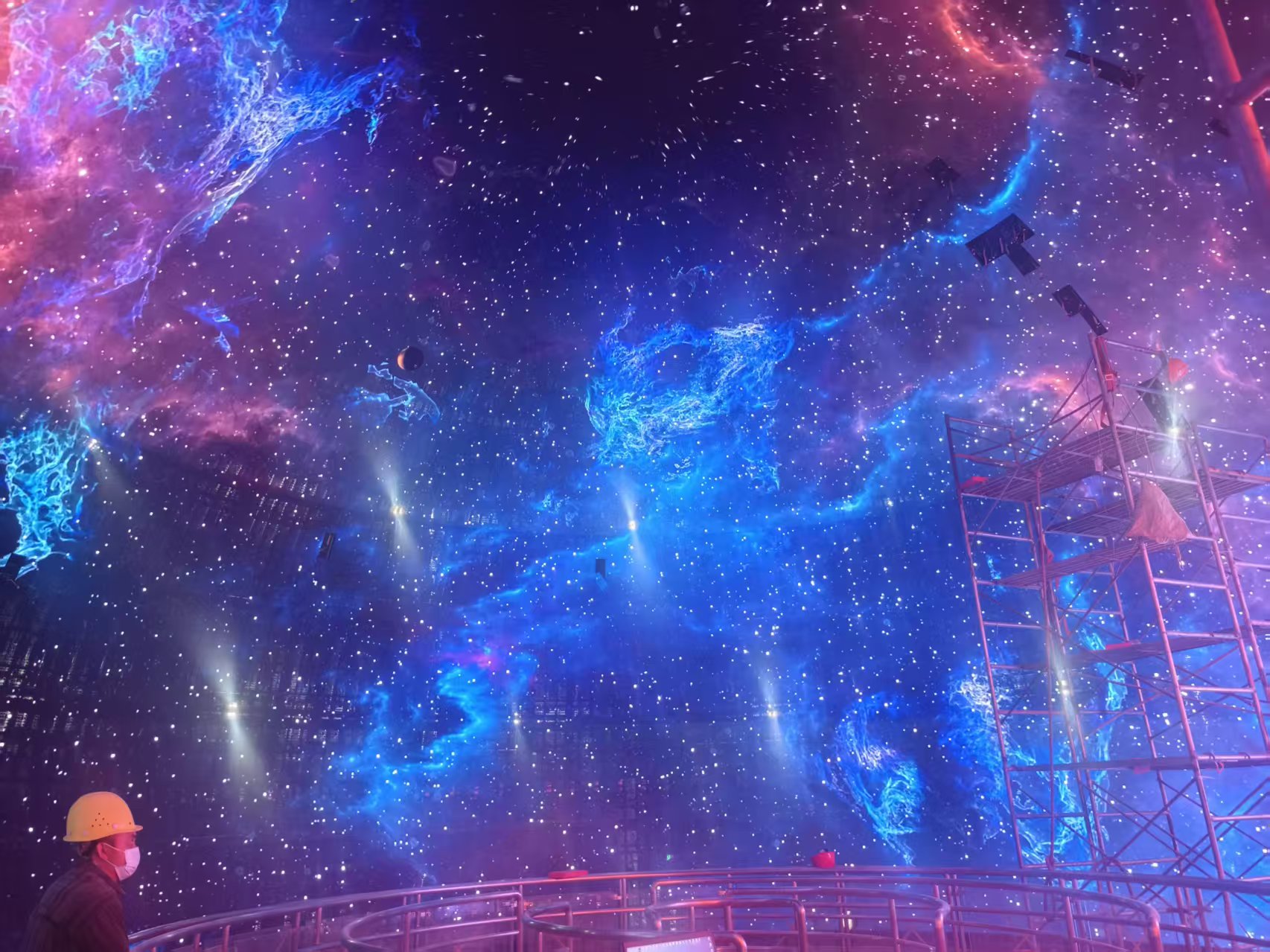 贵阳东方科幻谷 13M 球形 LED 显示屏控制系统项目