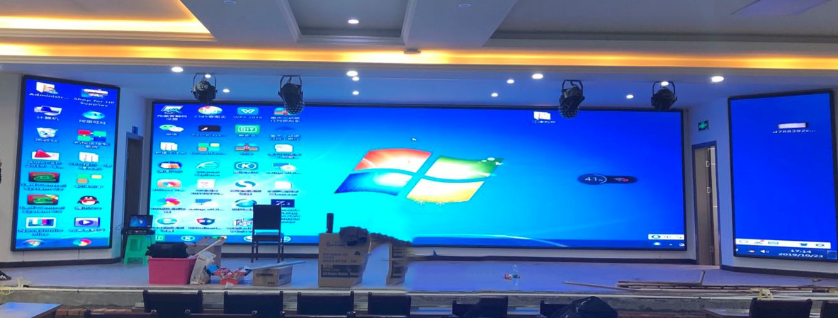 重庆某打扮厂聚会室 P4 主副屏联动 LED 显示屏控制系统项目